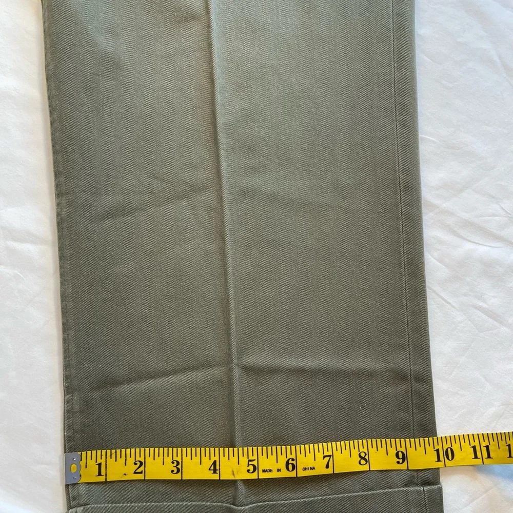 Wedge and Wood: Men’s Green Khaki pants, cuffed, front pleat, size W 38” x L 30”